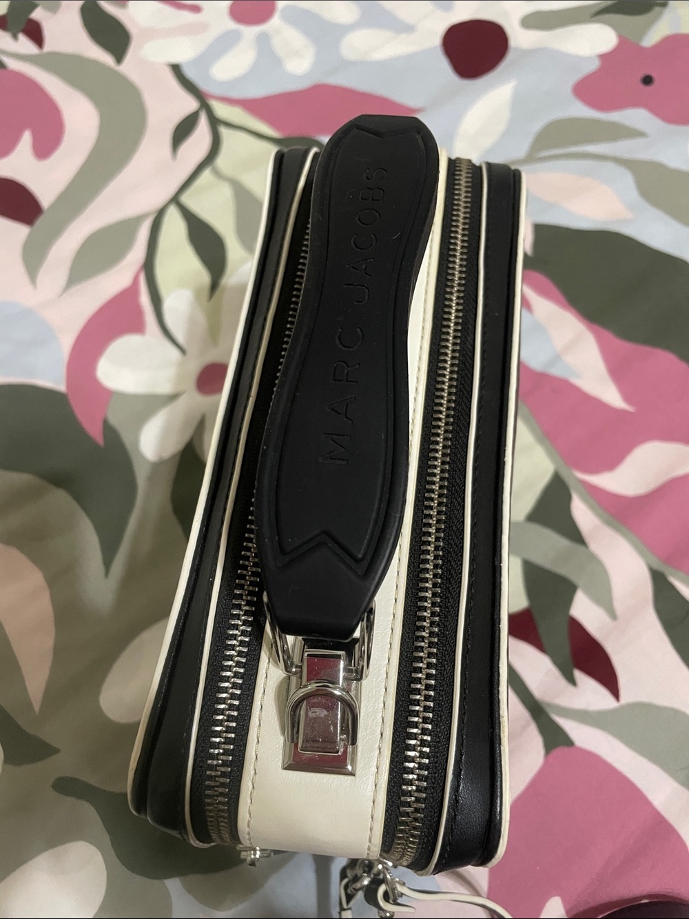 Marc Jacobs The Box 2-Way Bag - Picture 8 of 12